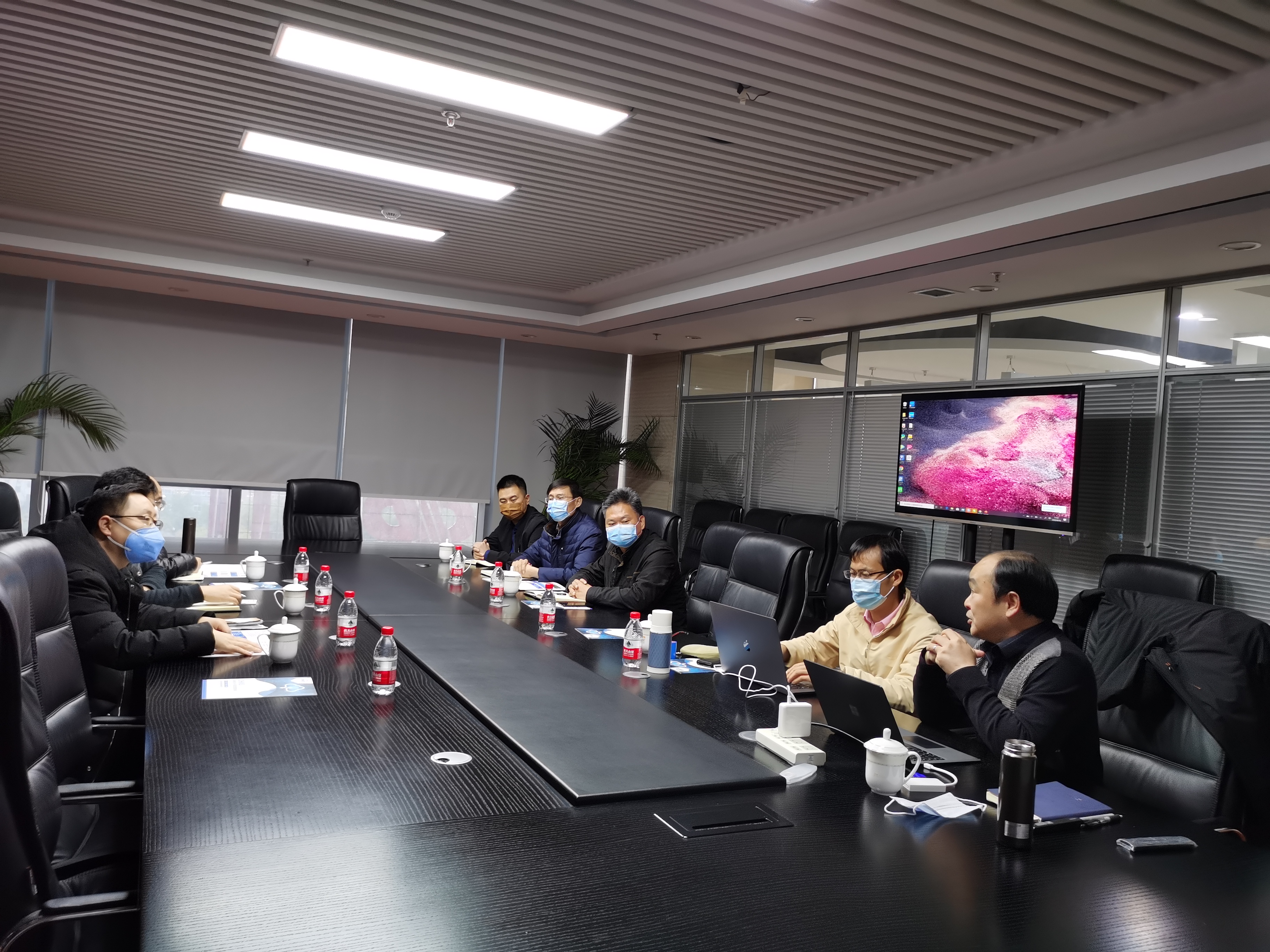 时讯丨北斗天地股份有限公司领导莅临尊龙凯时科技参观考察
